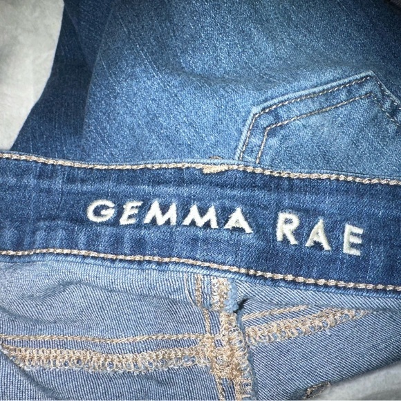 Gemma Rae Jeans - Picture 2 of 3